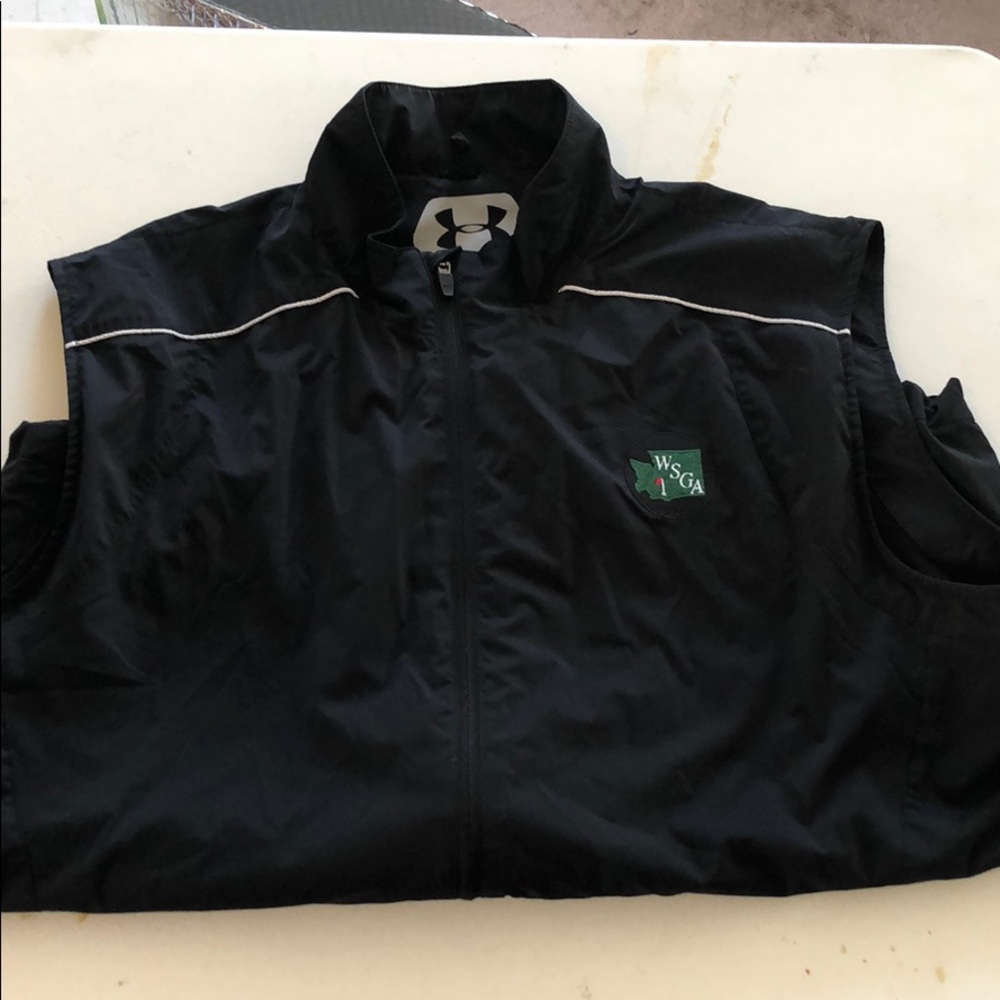 Under Armour performance golf vest L